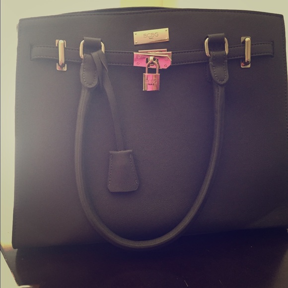 BCBG Handbags - FINAL CHANCE BCBG birkin  style lock tote NWOT