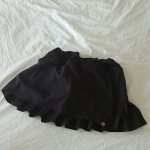 Black Lululemon skirt, size 6