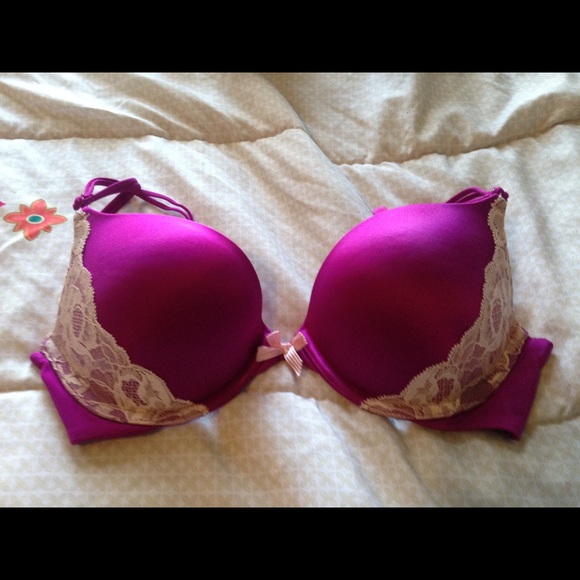 Victorias Secret Very Sexy Pushup Bra