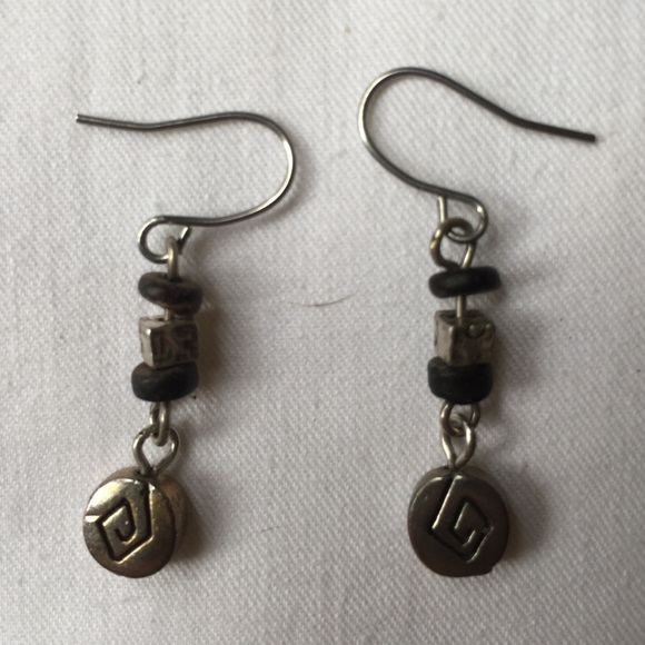 Dangle beaded earrings