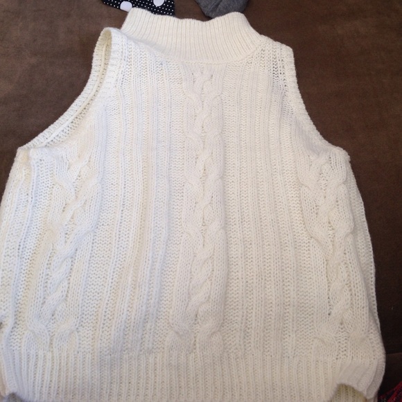 Turtle neck crop top