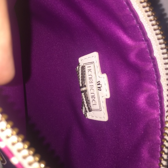Henri bendel clutch purse - Picture 3 of 3