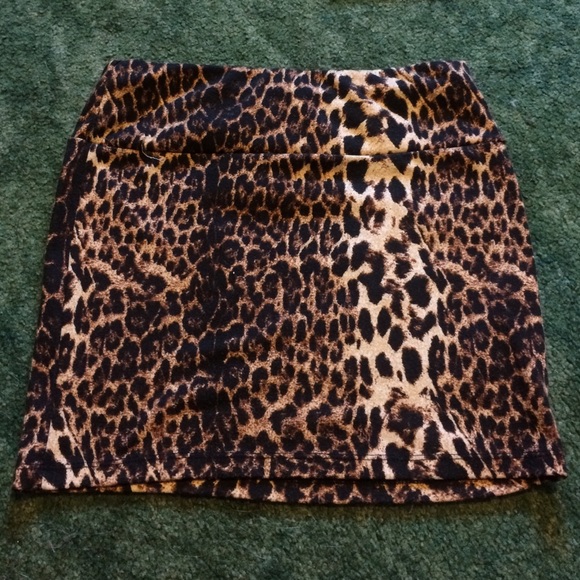 Cheetah high waisted skirt