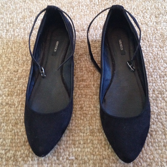 Forever 21 black wedges