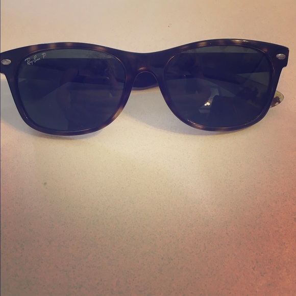 RayBan Wayfarer Tortoise Sunglasses