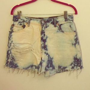 Levis cutoff shorts