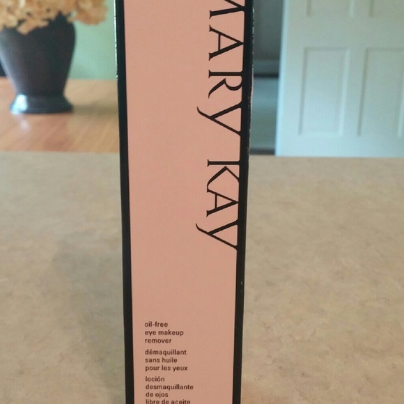 Oil Free Mary Kay Make Up Remover
