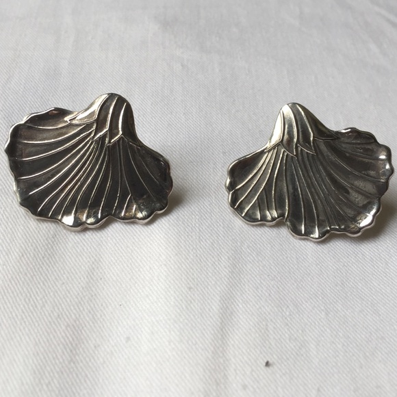 Hibiscus sterling silver earrings