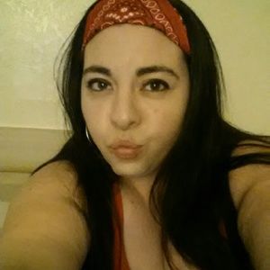 Meet your Posher, Courtney