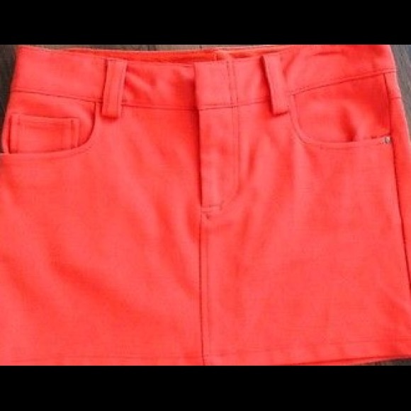 Alice + Olivia Orange Mini Skirt. - Picture 3 of 5