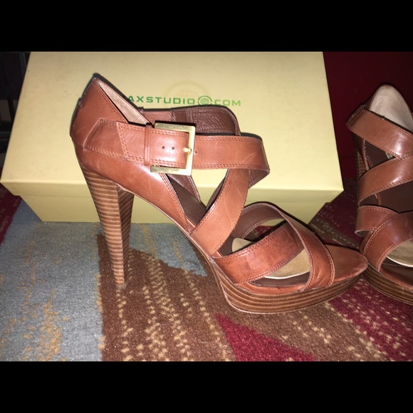 Leather strap heels