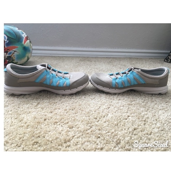 Sketchers Women's - Picture 4 of 4