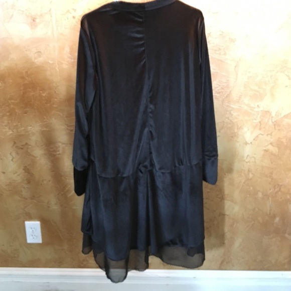 Trading - Picture 2 of 2