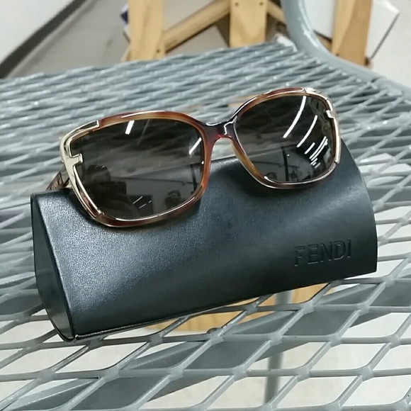 Fendi Sunglasses F5224