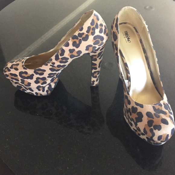Mossimo Supply Co. Shoes - Leopard pumps