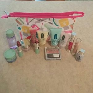 Clinique Bag and Accessories