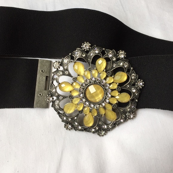 Waist band black belt with stone buckle