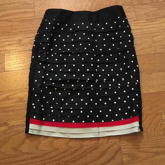 White House black market pencil skirt