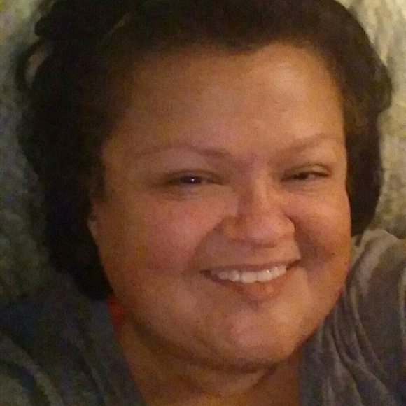 Meet your Posher, Zina