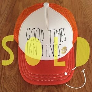 Roxy trucker snap back hat