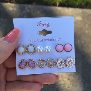 SOLD Earring set
