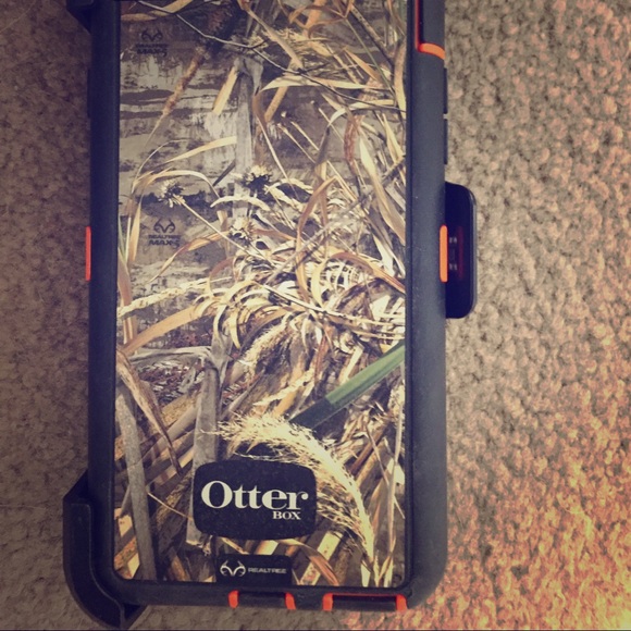 Camo otterbox iPhone 6