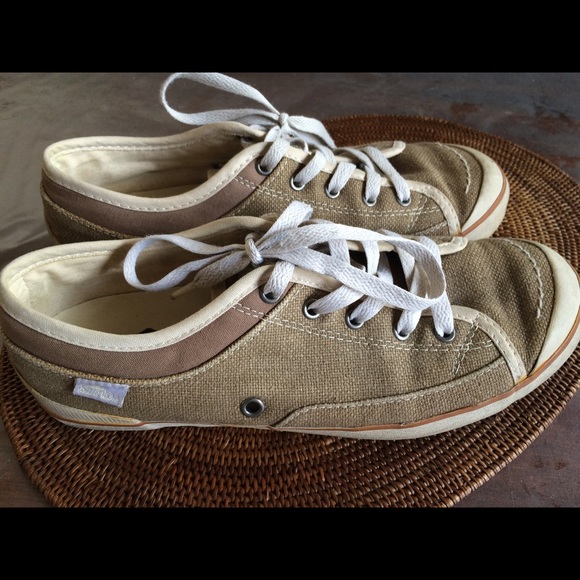 simple hemp shoes