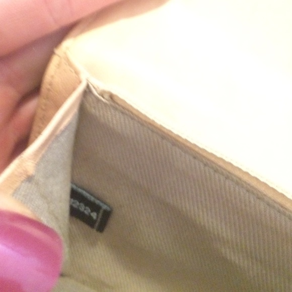 Kate Spade Wallet - Picture 4 of 4
