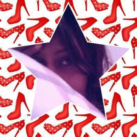 Meet your Posher, Dee