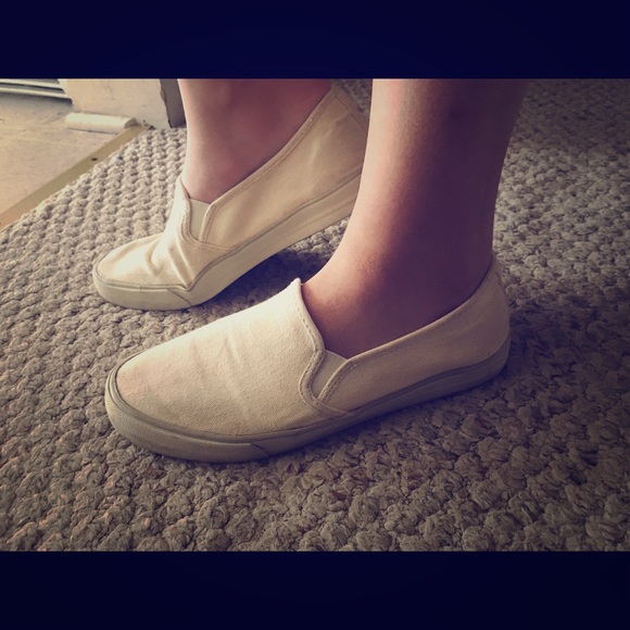 White American Eagle shoes - Picture 1 of 4