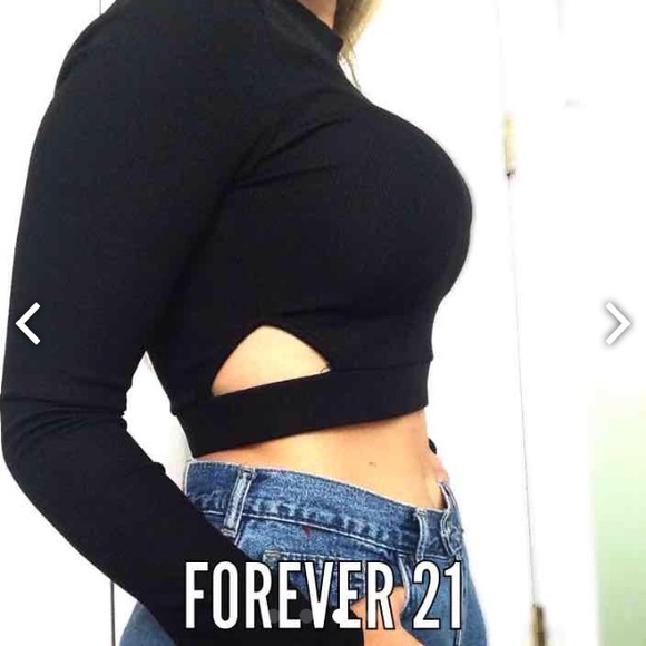 Top Cropped - Picture 3 of 4