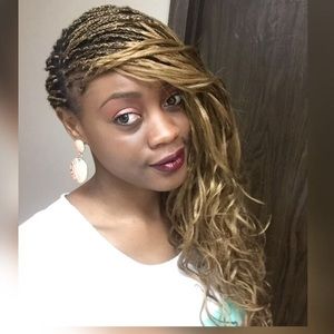 Meet your Posher, Ayanda