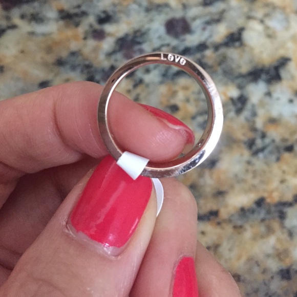 LAST ONE CLEARANCE✳️ inspired ring - Picture 3 of 4