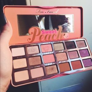 TooFaced Peach Pallet