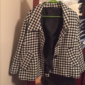 Houndstooth blazer