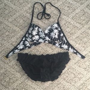 Black and White Bikini Set