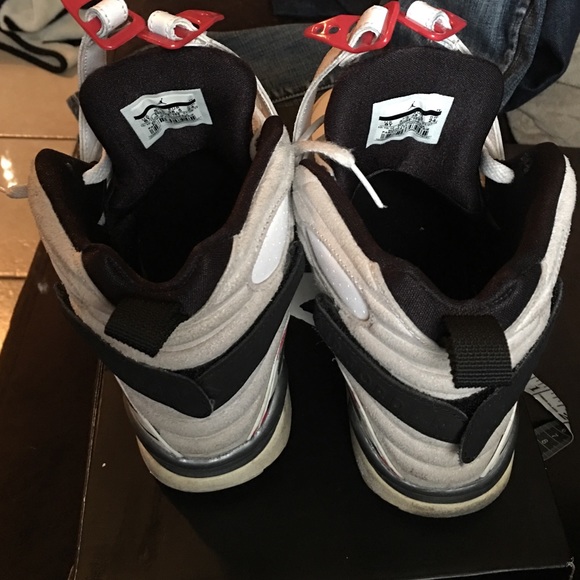 Bugs bunny 8's Jordan retro - Picture 3 of 4