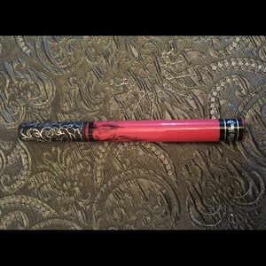 Kat Von D Everlasting Liquid Lipstick in "Jefree"