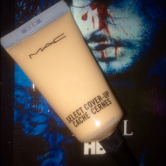 MAC select cover up concealer NW25