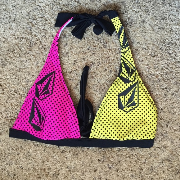 Reversible Volcom bathing suit top