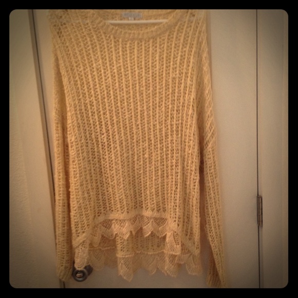 Soft romantic sweater🌹