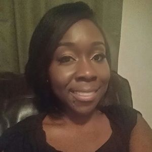 Meet your Posher, Mia