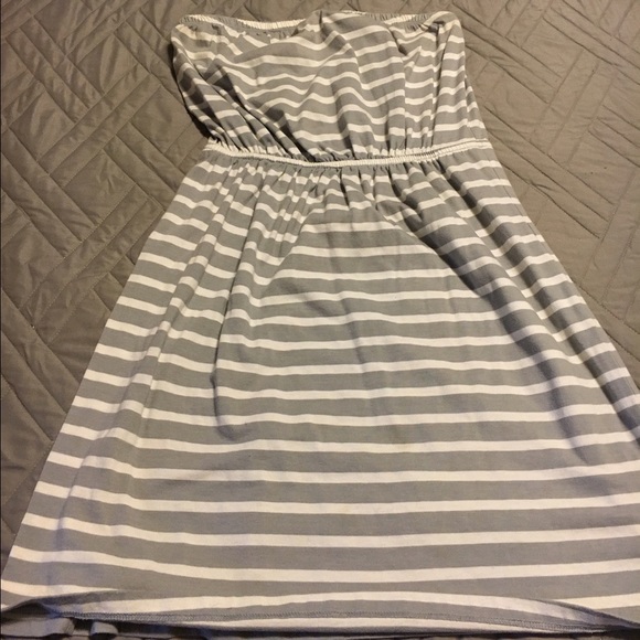 Grey/white striped strapless dress