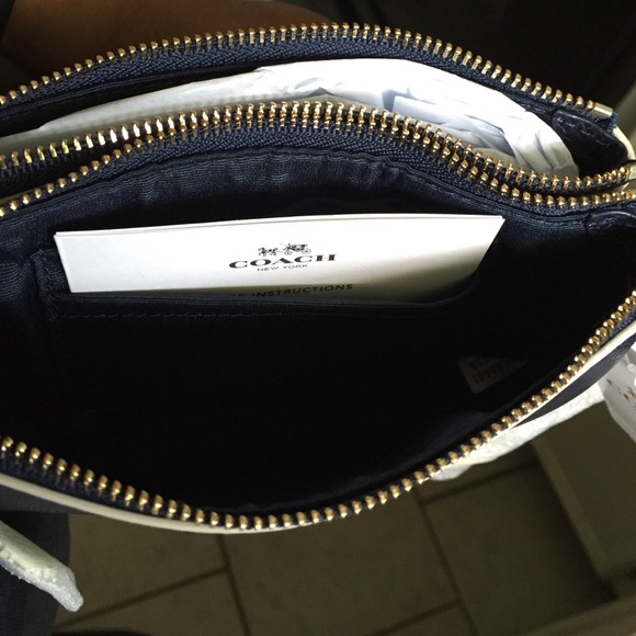 Coach dbl zip Wristlet. Edgepaint Crossgrain lthr