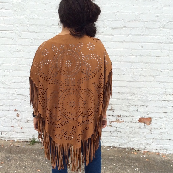 Host Pick๐๐๐๐Beautiful Fringe Coverup - Picture 2 of 4