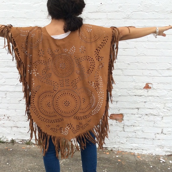 Host Pick๐๐๐๐Beautiful Fringe Coverup - Picture 3 of 4