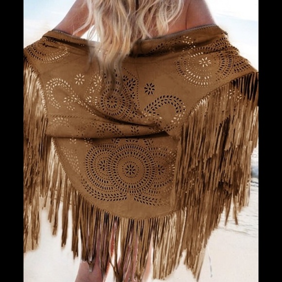 Host Pick๐๐๐๐Beautiful Fringe Coverup - Picture 4 of 4