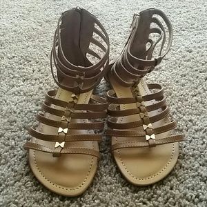 Brown strappy sandals