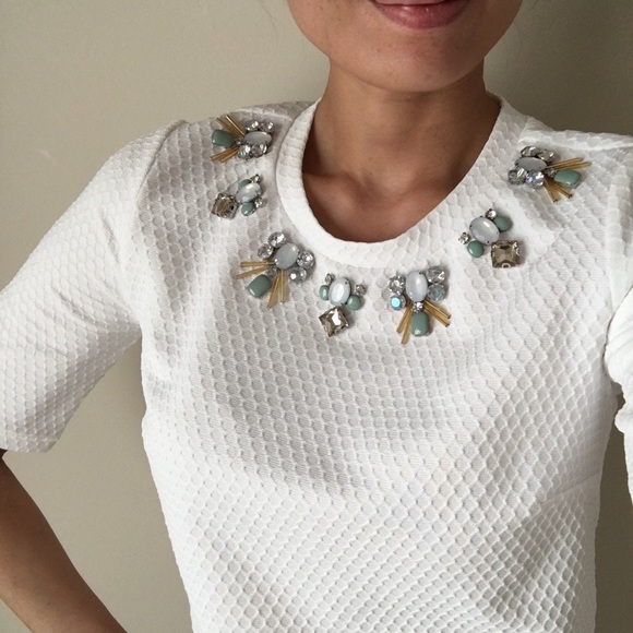 🌟Embellished jewels white top - Picture 3 of 4