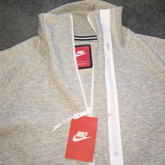 Women's Nike Tech Fleece - Picture 2 of 4